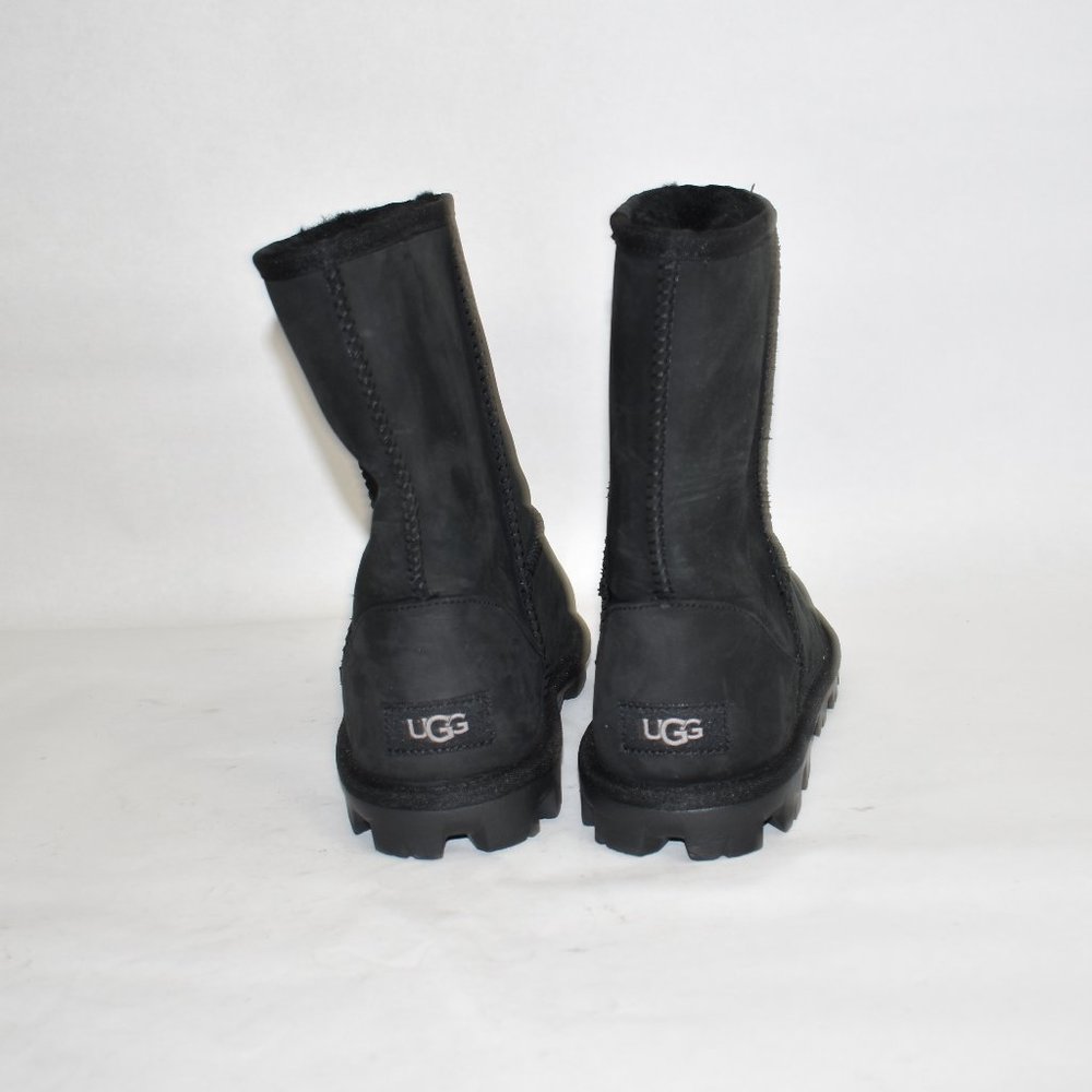 Ugg Essential Short Shearling Lined Boot 7 (Se7) - image 6